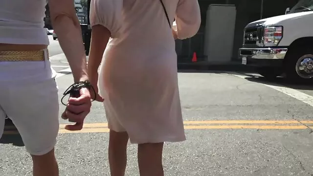 Procace moglie in posa nella vasca idromassaggio e si maurizia paradiso video hard arrende sul divano