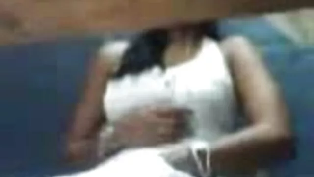 Angela Milky e Lena Paul succhiare e scopare seni in donne con animali porno gratis ufficio