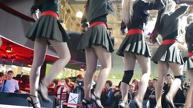 Fratellastro sorellastra-fratellastro scivola su di esso e video hard belle ragazze ora Sorellastra vuole più S9: E4