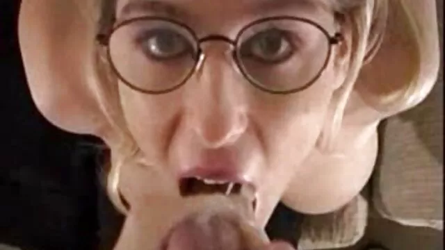 Sborrata nel culo e la video porno di alba parietti bocca di una bella Emo davanti alla webcam