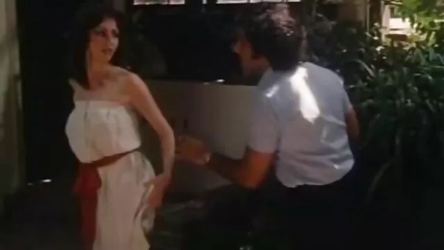 Procace latina michelle hunziker video hard scopata sul cazzo bianco con pilota e Pecorina
