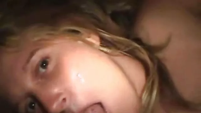 Debuttante arrosto in video donne hard caldo trio in video amatoriale
