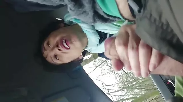 Procace Lena Paul si video signore hard masturba il cazzo del modello agente e lo scopa