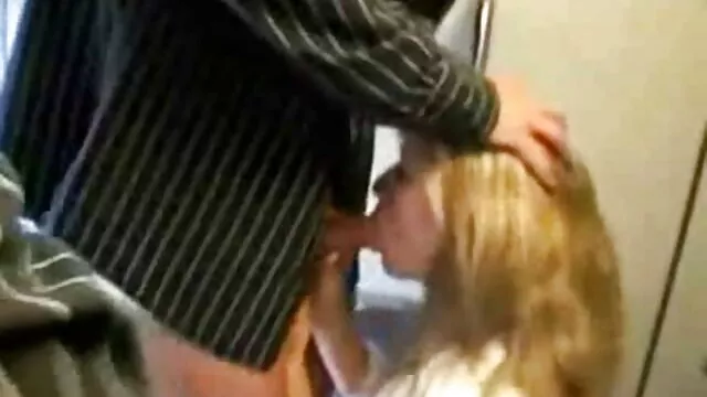 Lesbiche Squirting sul viso della ragazza da video di donne hard Anilingus