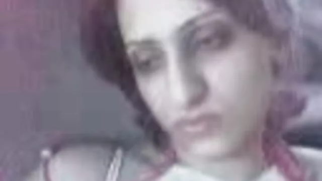 Nascosta mini cam film nudo zie video hard alba parietti lavare sotto la doccia