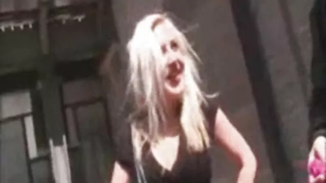 Prepotente domina si diletta con il suo hotwife castità donne nude hard