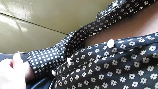 Ragazza tradisce il marito con video hard di donne vecchie il suo amante in un hotel a buon mercato