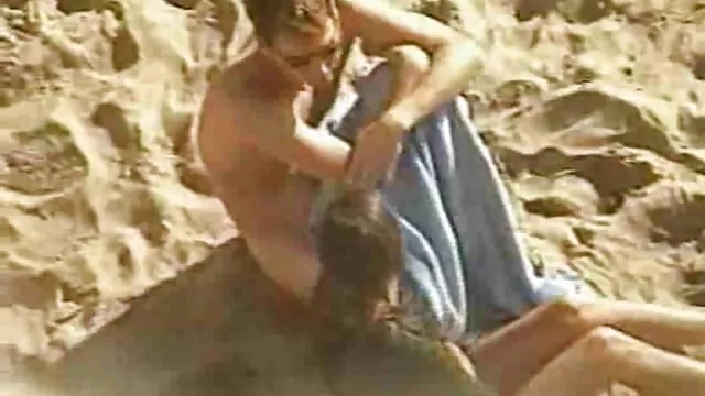 Bella mulatta fa primo pompino con deglutizione in film hard gratis mature cam