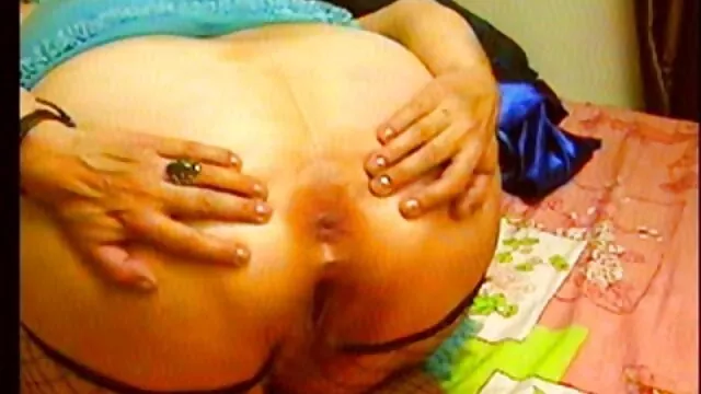 Incredibile film hard on line t-girl, sporco culo sul divano