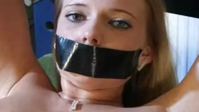 coppia in azione gocciola la sua fessura con super-vapore jizm video hard casalinghe gratis